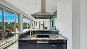 Kühlschrank, Herdplatte, Geschirrspüler