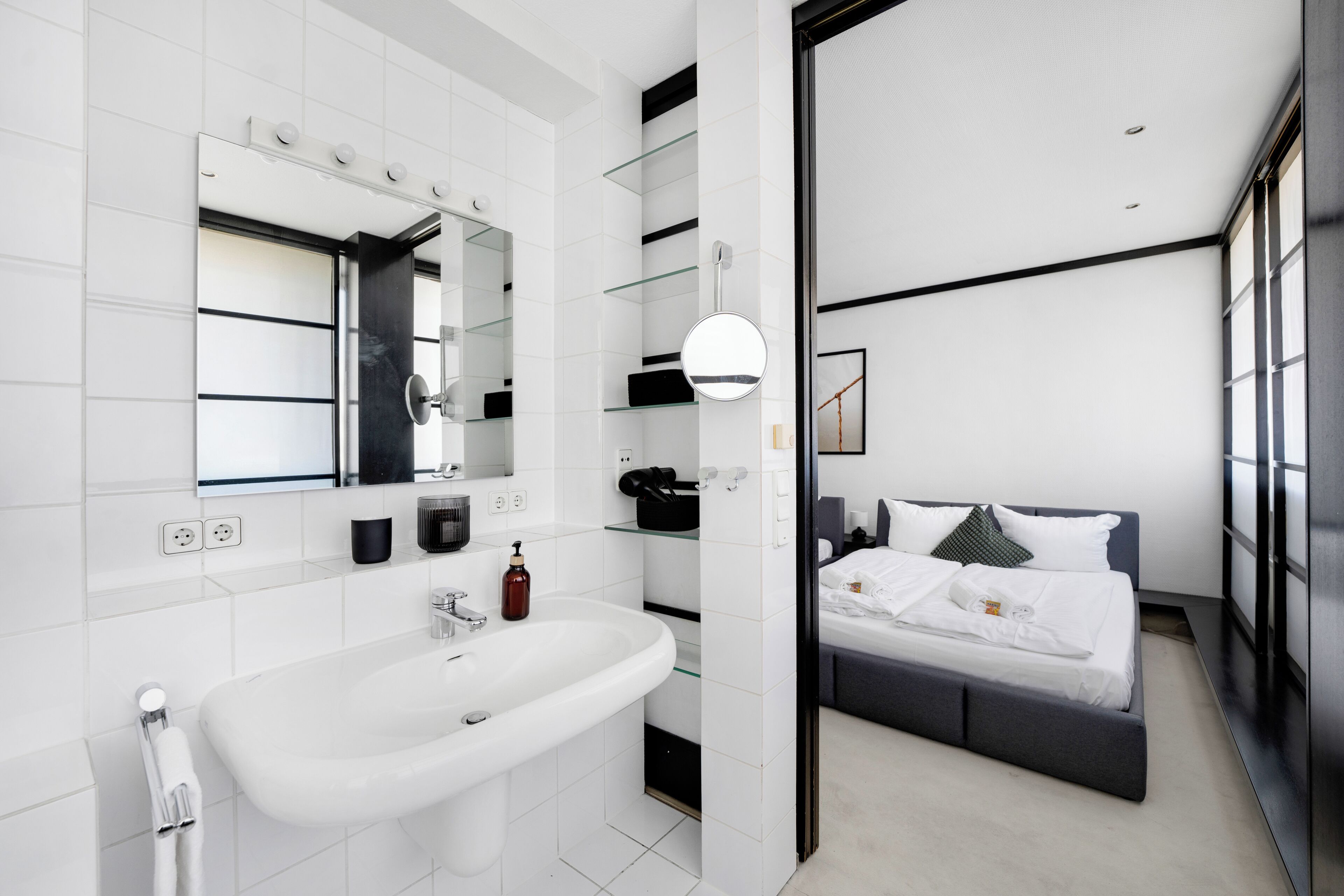 3 bedrooms, desk, iron/ironing board, WiFi