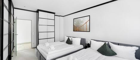 3 عدّة غرف نوم ومكتب ومكواة/لوح كي وواي فاي