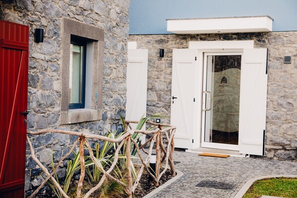 Exterior detail - Casa do Mar - Casas Calhau Miúdo (Seixal)