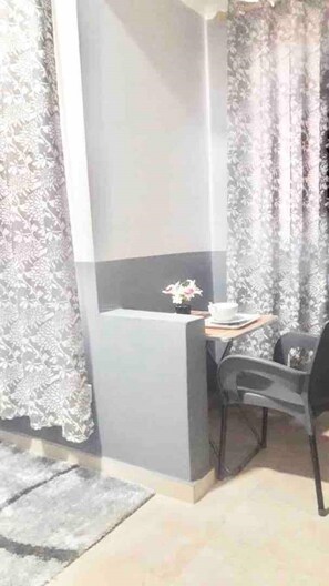 Interior - Nice Rooms Free Wi-Fi & Parking (Oyibi)