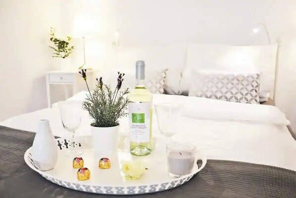 3 Schlafzimmer, Schreibtisch, Bügeleisen/Bügelbrett, kostenloses WLAN