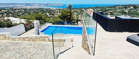 Piscina all'aperto