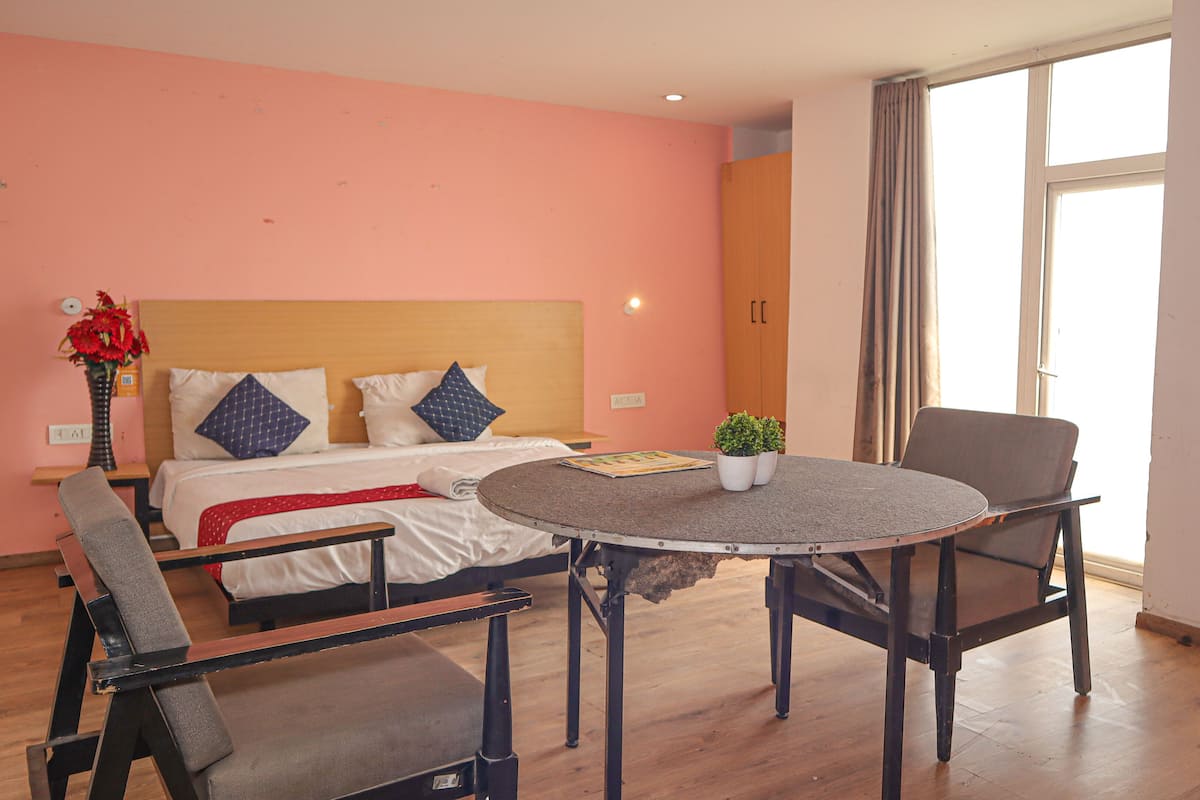Suite Room | 1 bedroom, soundproofing, free WiFi