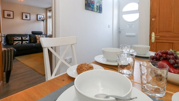 Dining - Anchor Cottage (Weymouth)
