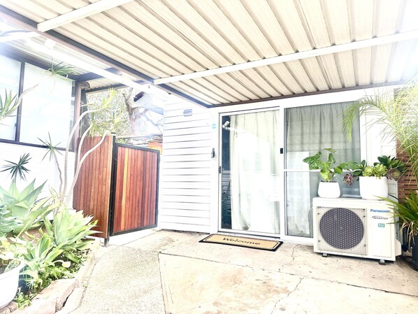 Property grounds - Happy Guest house in Newcastle (Mayfield West)