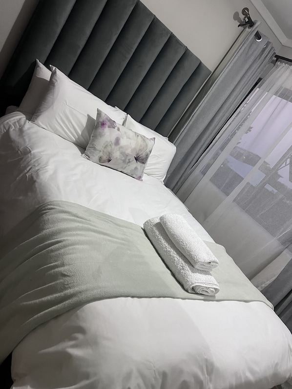 2 chambres, fer et planche à repasser, Wi-Fi, literie fournie
