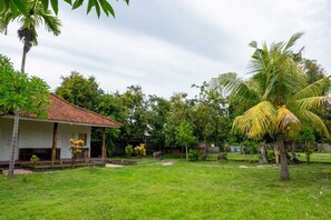 Garden - Hotel O Hepi Bungalow Lovina (Buleleng)