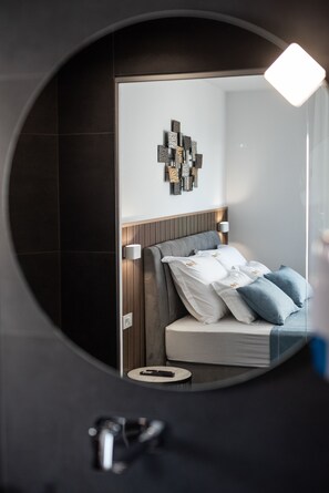 5 quartos, cofres nos quartos, ferros/tábuas de passar roupa