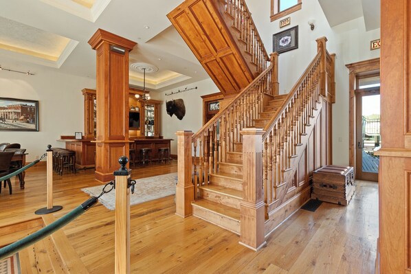 Interior - Historic Kleemann House, 1883 luxury in Custer (Custer)