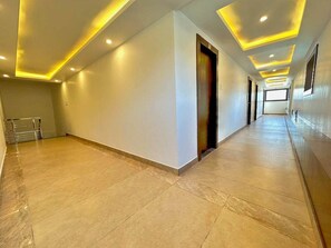 Deluxe Room | Terrace/patio - Hotel Fifth Season - Pahalgam (Anantnag)