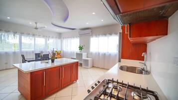 Apartemen, 2 kamar tidur, balkon, pemandangan kota | Interior