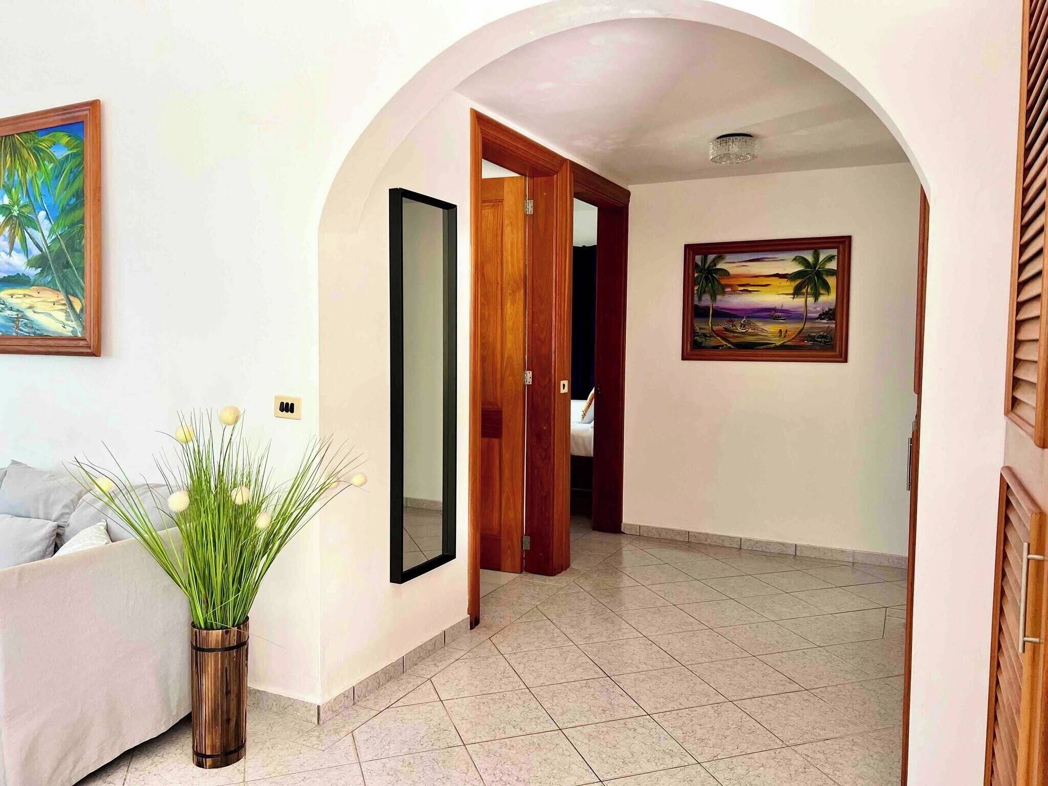 Apartment, 2 Bedrooms, Smoking, Hot Tub | Interior