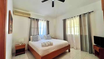 Apartment, 2 Bedrooms, Smoking, Hot Tub | 2 bedrooms