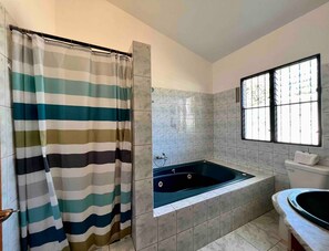 Apartament, 2 dormitoris, fumadors, banyera d'hidromassatge | Bany