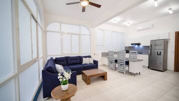 Apartamento, 1 quarto, vista para a cidade | Ărea de estar