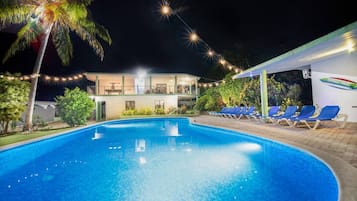 Piscine extérieure