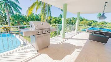 Appartement, plusieurs chambres, piscine privée, vue jardin | Terrasse/Patio