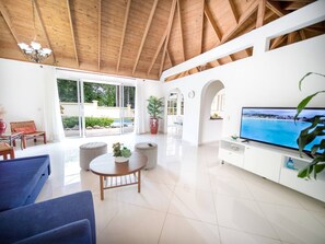 Living area - Casati Pearl House, Big House With Private Pool! (Sosúa)