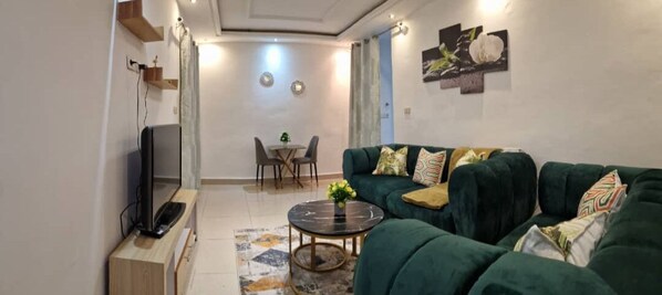 Living area - Jolie Studio Situé Dans un Coin Chic de la Ville de Douala Kotto 1min Goudron (Douala)