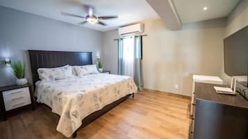 Huoneisto, 4 makuuhuonetta, yksityinen uima-allas, kaupunkinÀköala | 4 makuuhuonetta