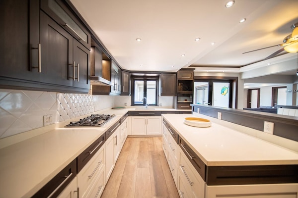 Departamento, 4 habitaciones, alberca privada, vista a la ciudad | Cocina privada