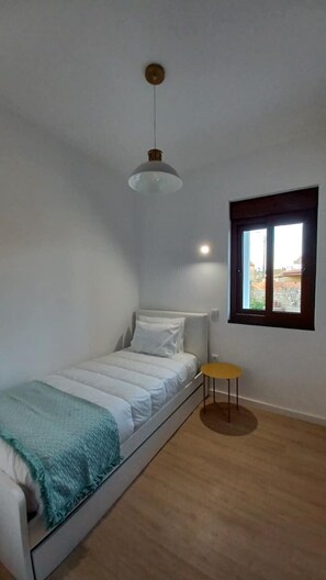 2 bedrooms