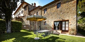 屋外ダイニングエリア