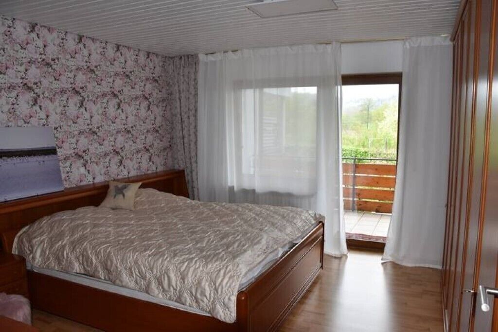 2 多间卧室、熨斗/熨衣板、免费 WiFi、床单