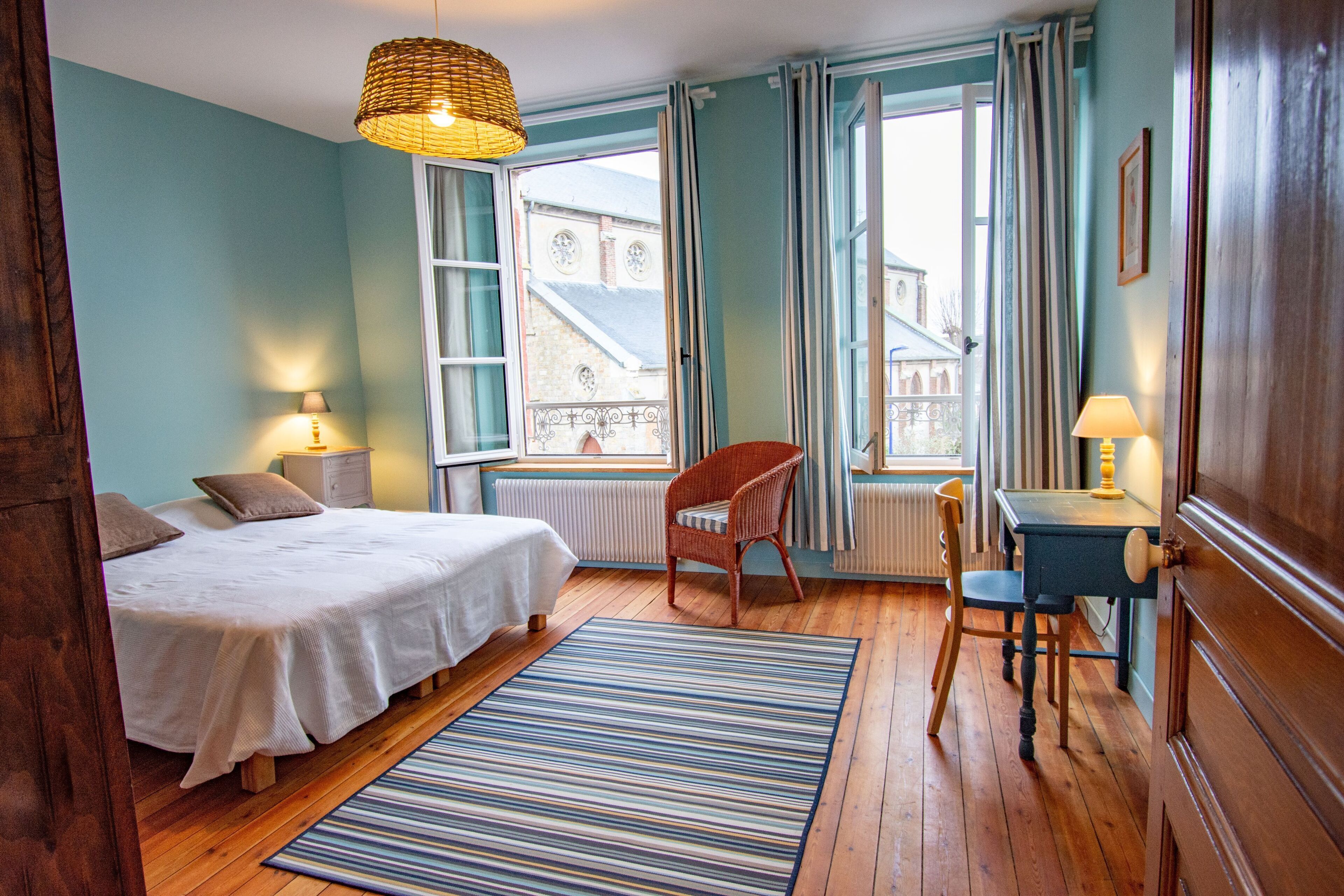 4 chambres, Wi-Fi, draps fournis