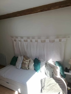 1 chambre, Wi-Fi gratuit, draps fournis