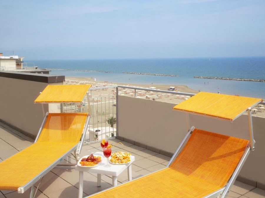 Habitación panorámica | Caja fuerte, escritorio, sistema de insonorización