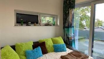 Luxury Condo | 3 bedrooms, WiFi, bed sheets