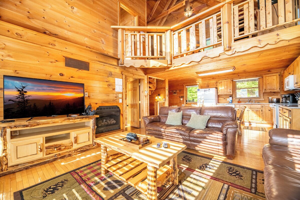 TV, fireplace - Spacious 3BR Cabin w/ HOT TUB! Breathtaking Views! (Sevierville)