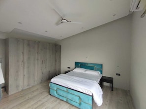 2 bedrooms, bed sheets - Shaw Estate_Cottage151A (Noida)