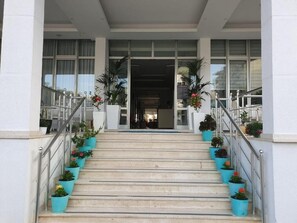 Minibar, caja fuerte, wifi gratis