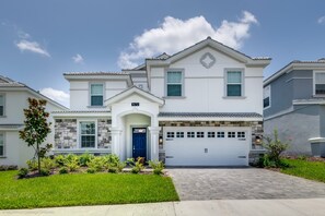 Exterior - Last Minute Disney! Private Pool, Hot Tub, Game Room & Themed Bedrooms. Book Now! #17022 (Orlando)
