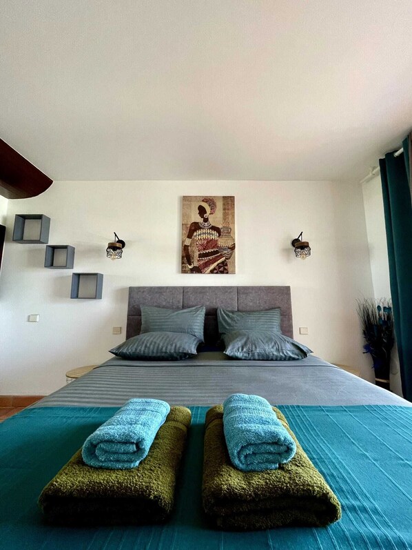 1 bedroom, iron/ironing board, free WiFi, bed sheets - Chez Valerie ET Pascal (Tartane)