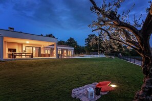 Terrace/patio - Villa Lara Gracisce - holiday home with pool (Mandalencici)