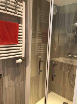 Towels, soap, toilet paper