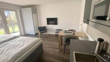 1 Schlafzimmer, Reisekinderbett, kostenloses WLAN, BettwÀsche