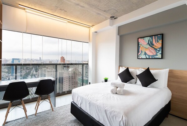 Studio 2001 On Lorena | 1 dormitorio, cortinas opacas, wifi gratis