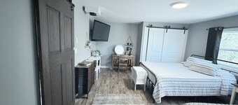 Private Entrance Guest Suite Apartment