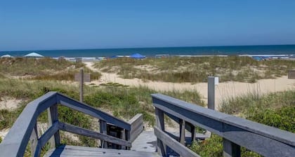 Surf & Racquet Club B160 -Pool