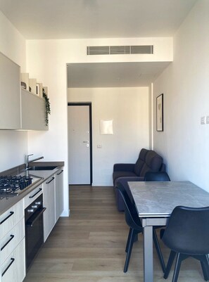 Private kitchen - Moderno Bilocale - Lorenteggio 145 (Milan)