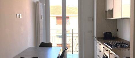 City Apartment | Private kitchen | Full-size fridge, oven, stovetop, dishwasher