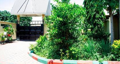 Bomang'ombe 2 room with breakfast