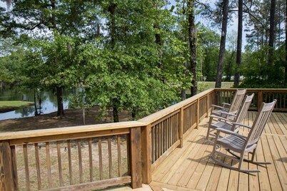 Family Retreat for vacations, weddings, family reunions and corporate retreats. 