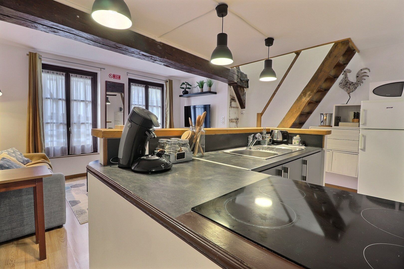 冰箱、微波炉、茶具/咖啡用具