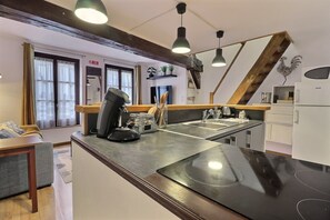 Fridge, microwave, coffee/tea maker